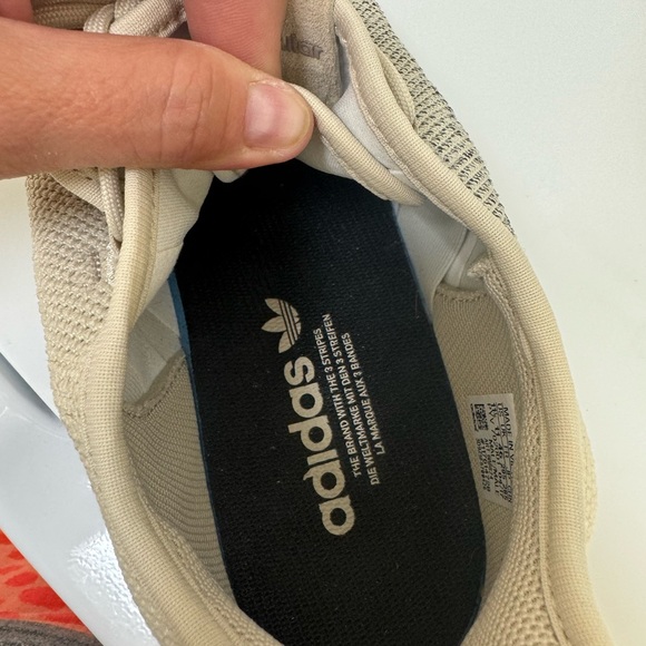 NWOT Adidas Men’s size  11 1/2 - Picture 5 of 7